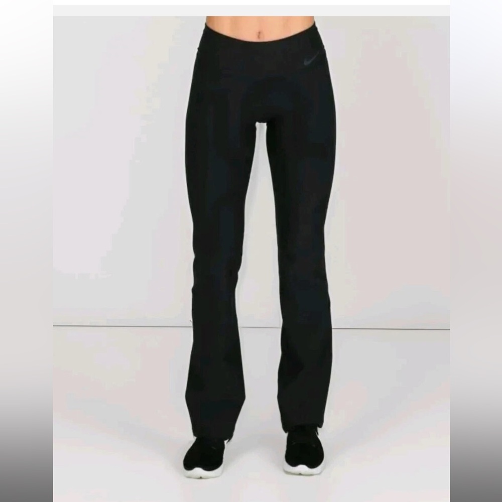 NIKE Women's Legend Skinny Fit Black Training Yoga Pants